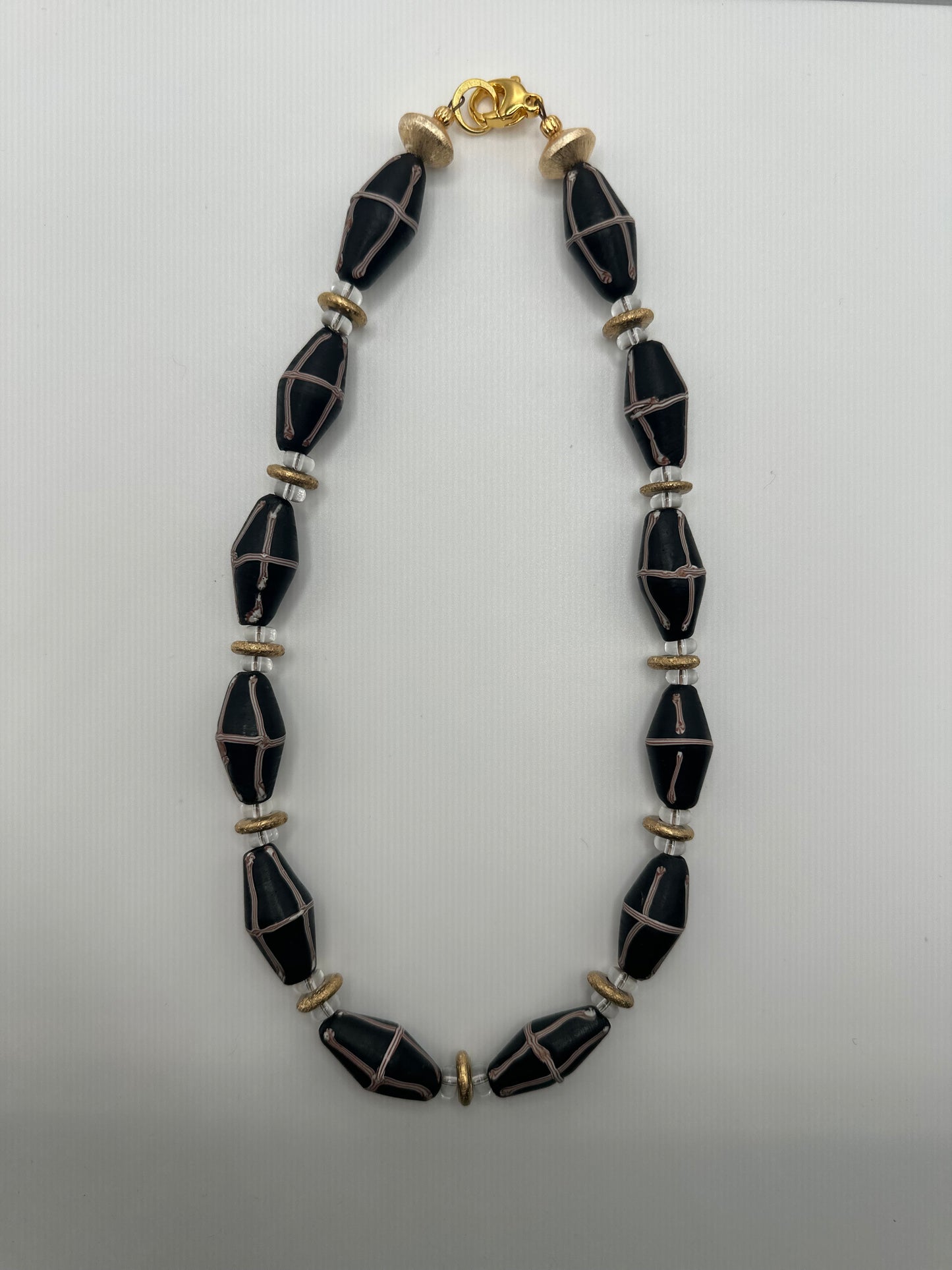 Wild Nest: black and gold