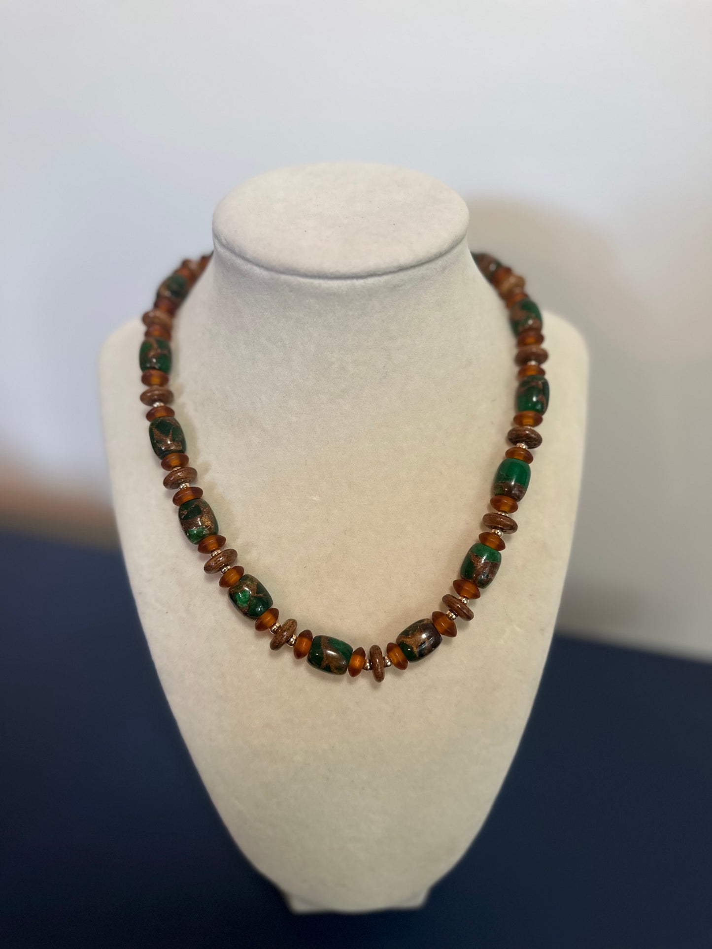Wild Nest: Green and Brown