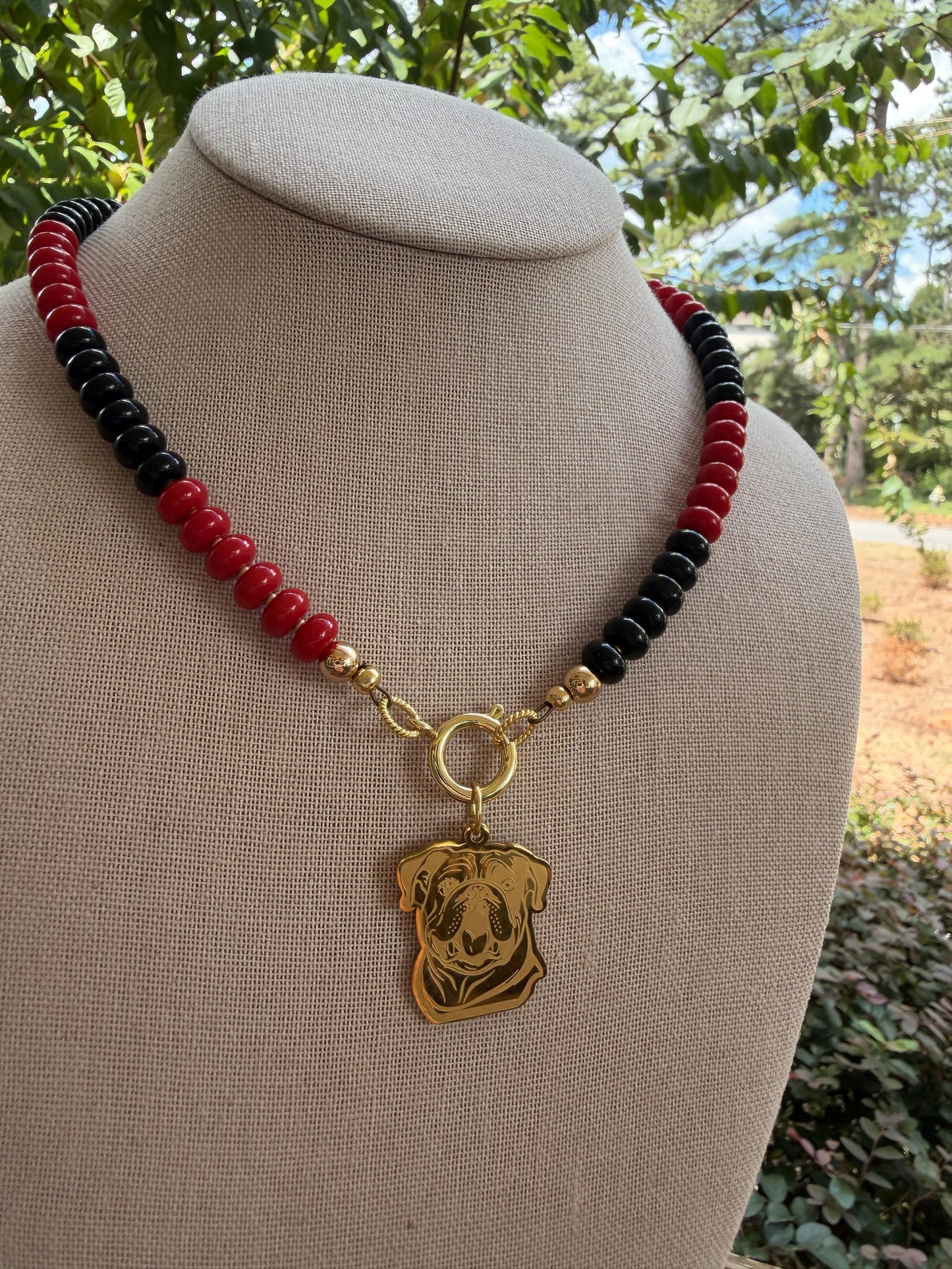 Game Day🏈: red and black with a bulldog charm