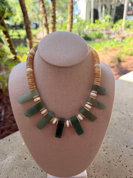 Quarry: green aventurine with mother of pearl beads
