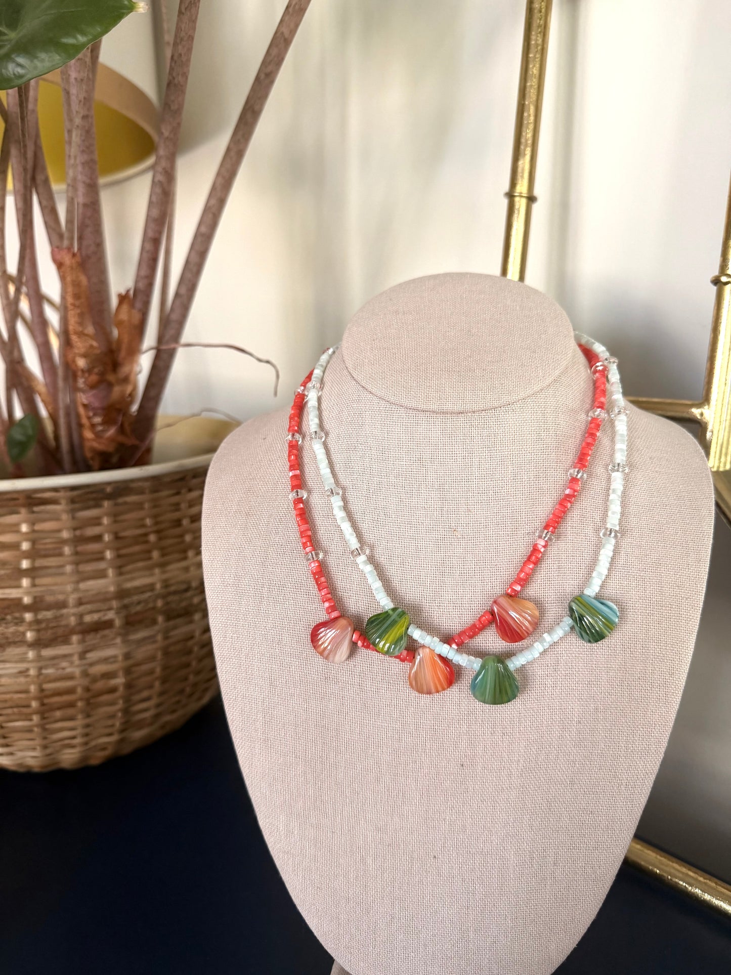 Minis: mother of pearl with mini shell