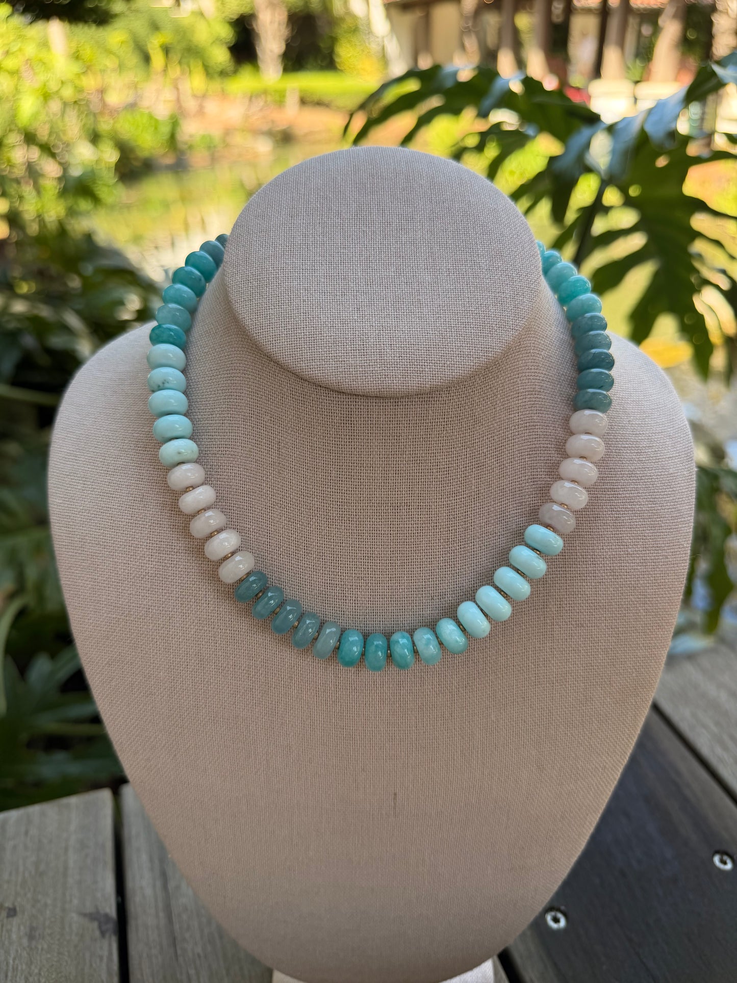 Flock: 10mm blue rondelle beads