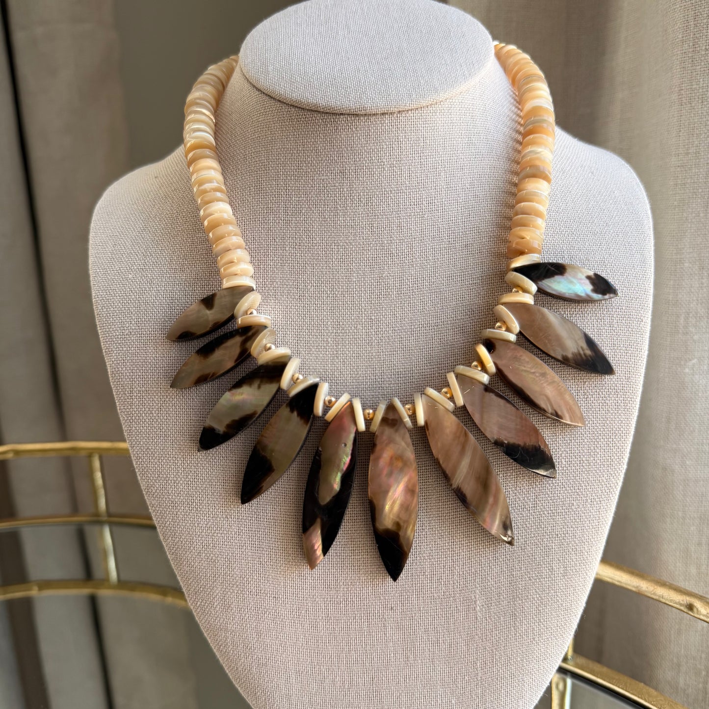 Beachy: brown lip shell and mother of pearl