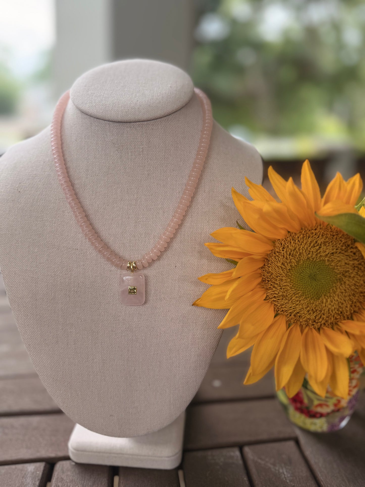 Flock: beads with matching pendant