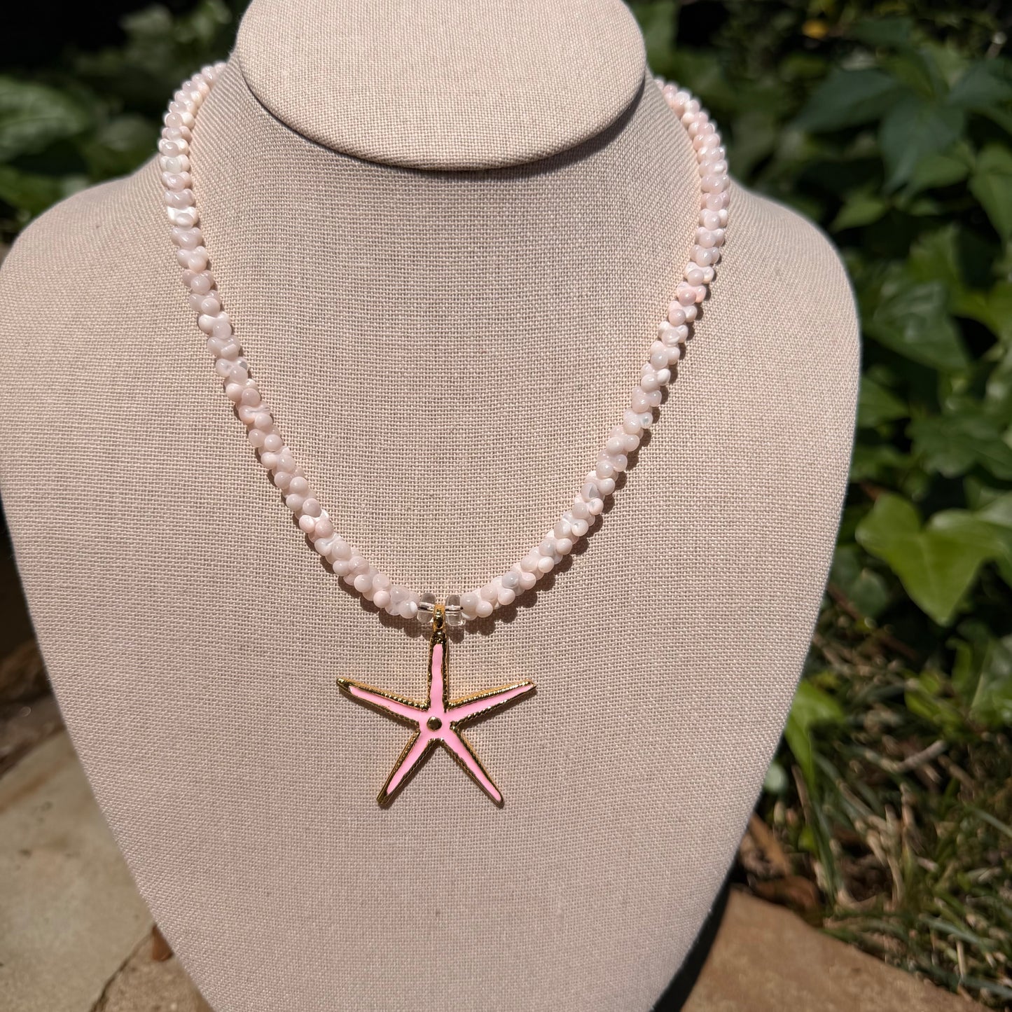 Beachy: starfish pendant with matching beads