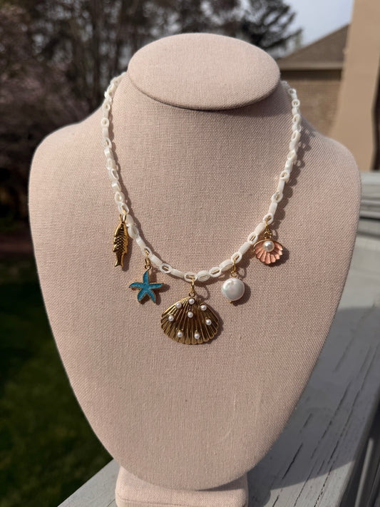 Beachy: Mother of Pearl beaded chain with charms