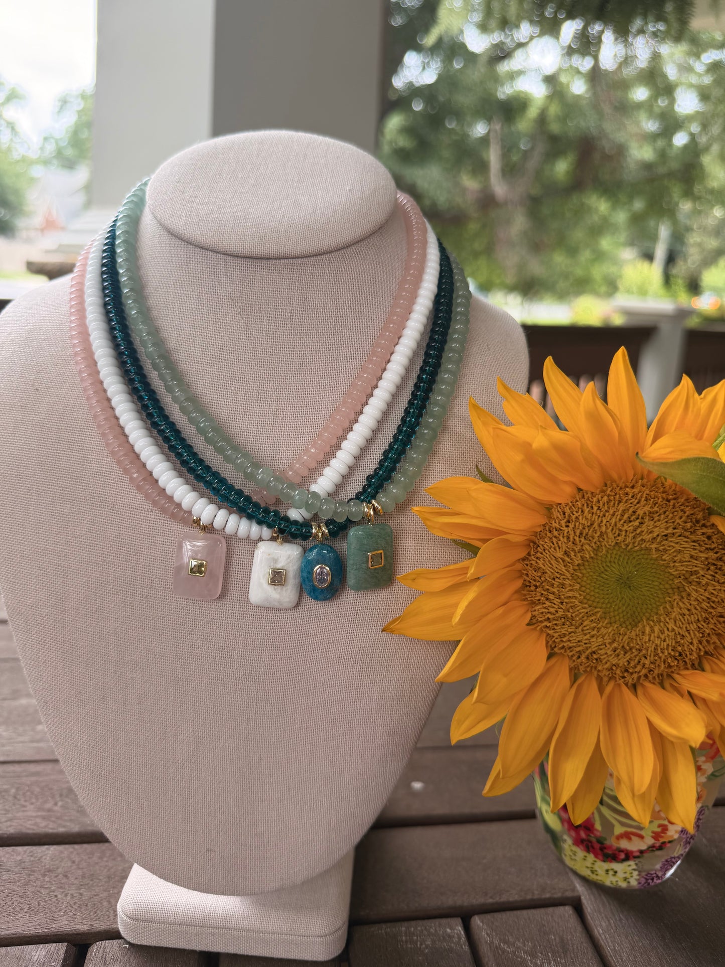 Flock: beads with matching pendant
