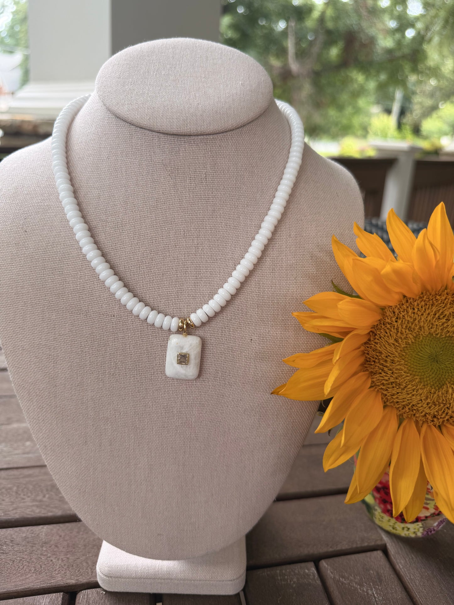 Flock: beads with matching pendant