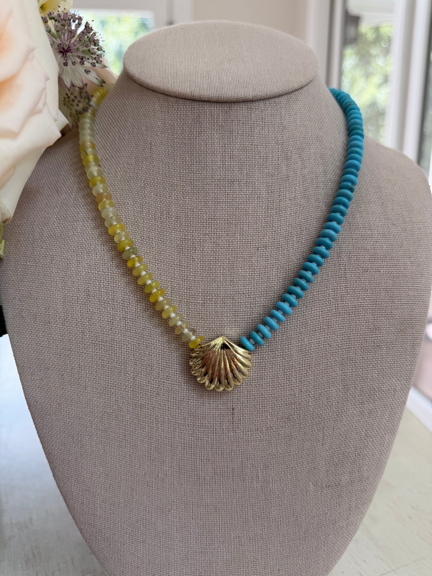 Beachy: two toned turquoise and yellow